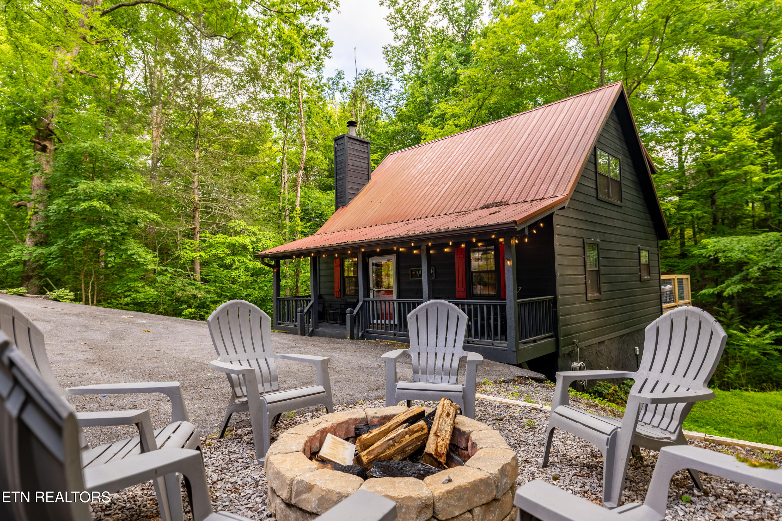 391 Laurel Rd