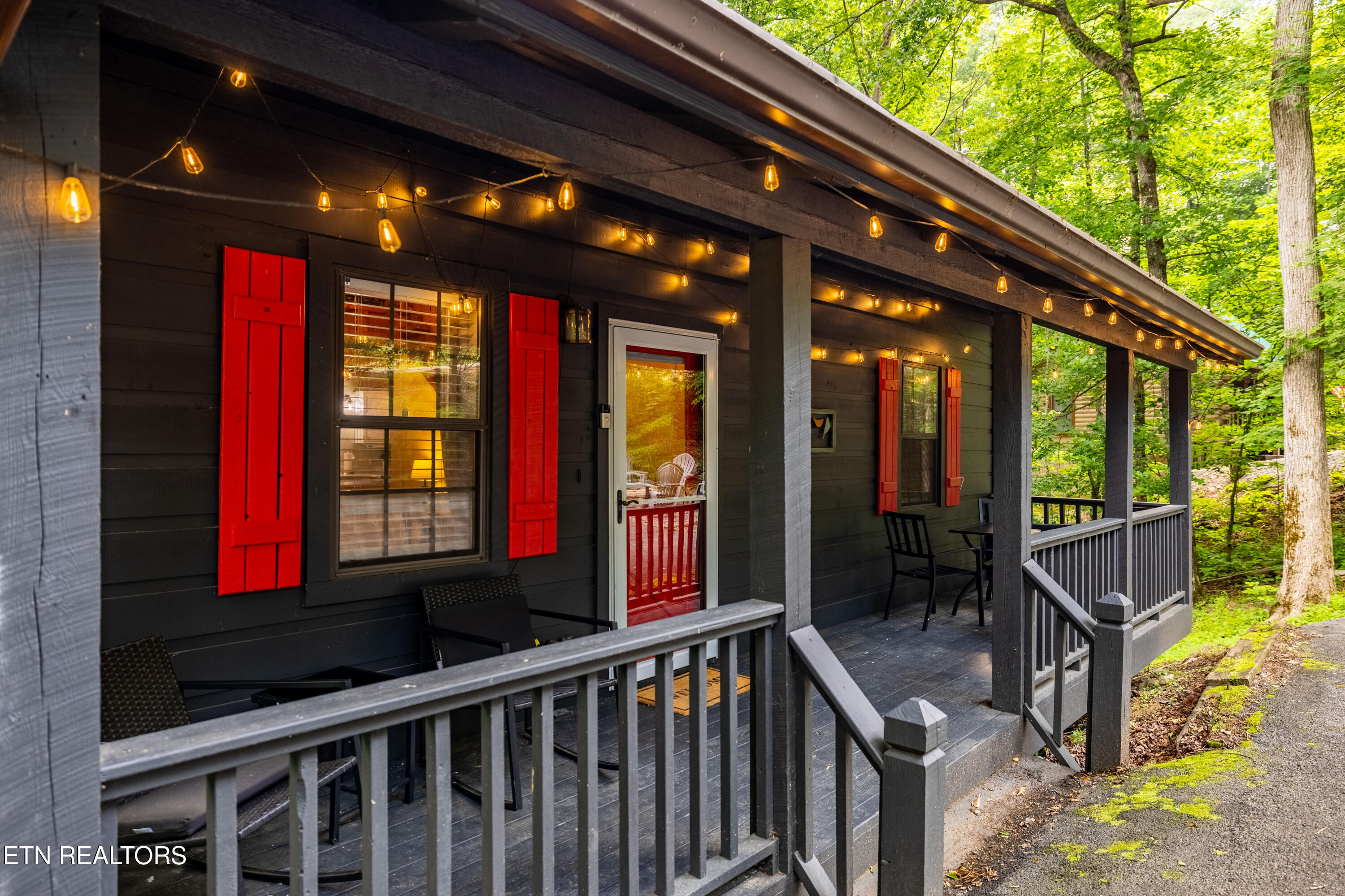 391 Laurel Rd