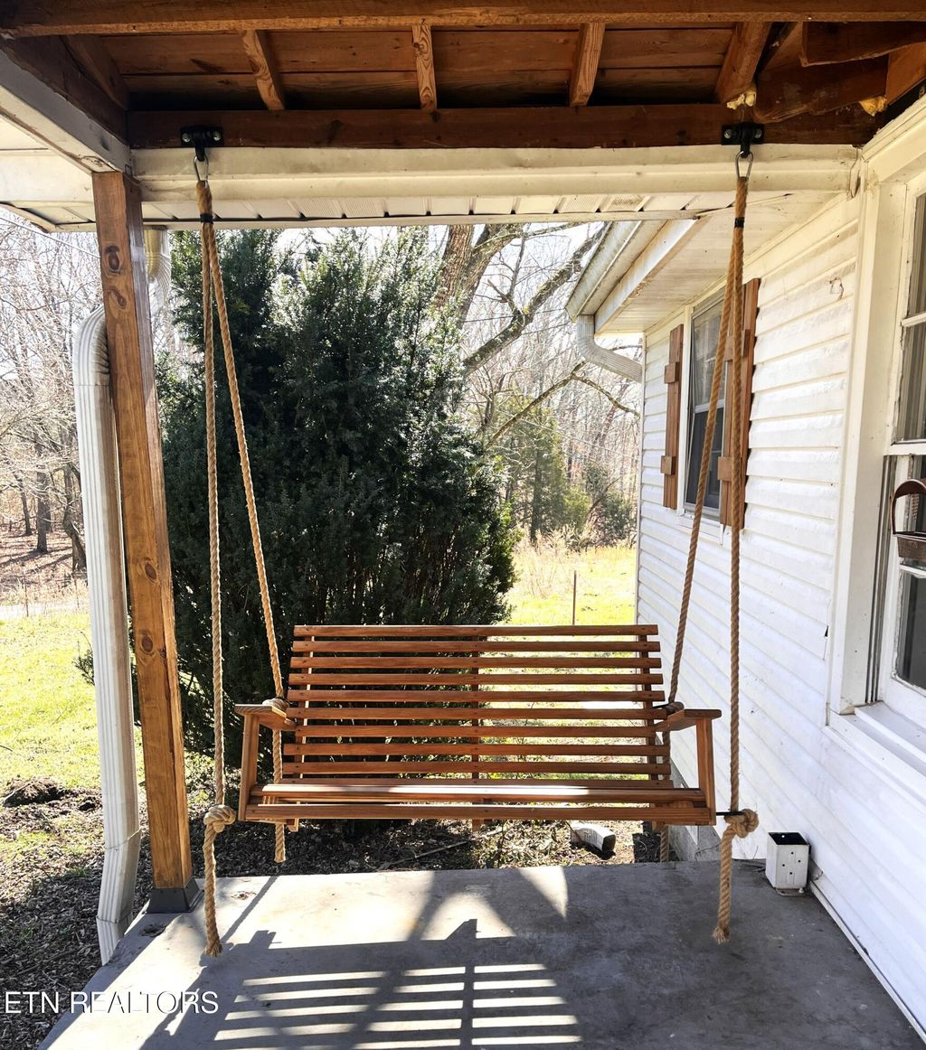 Photo of 6430 Simpson Rd, Loudon, TN 37774 (MLS # 1331043)