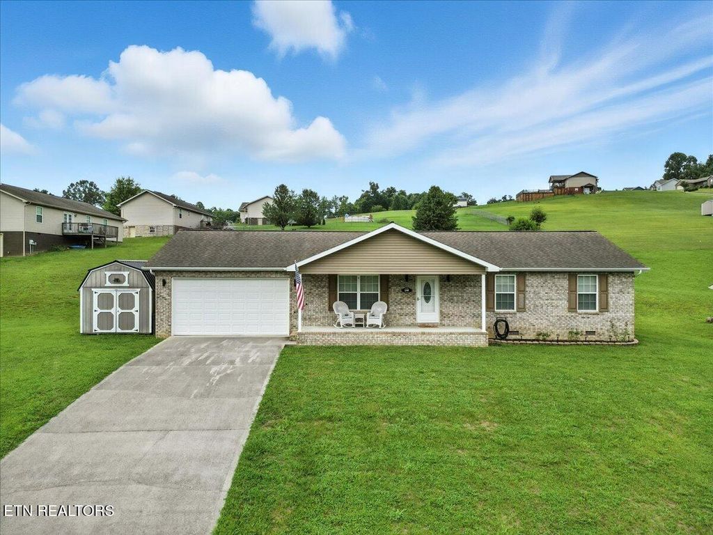 Photo of 598 Altina Circle, New Tazewell, TN 37825 (MLS # 1309143)
