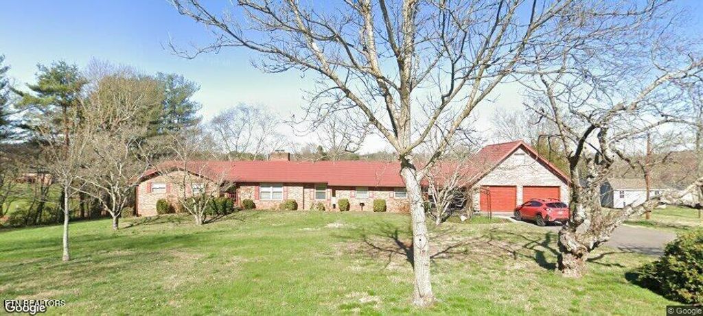 Photo of 1614 Oak St, Loudon, TN 37774 (MLS # 1325718)