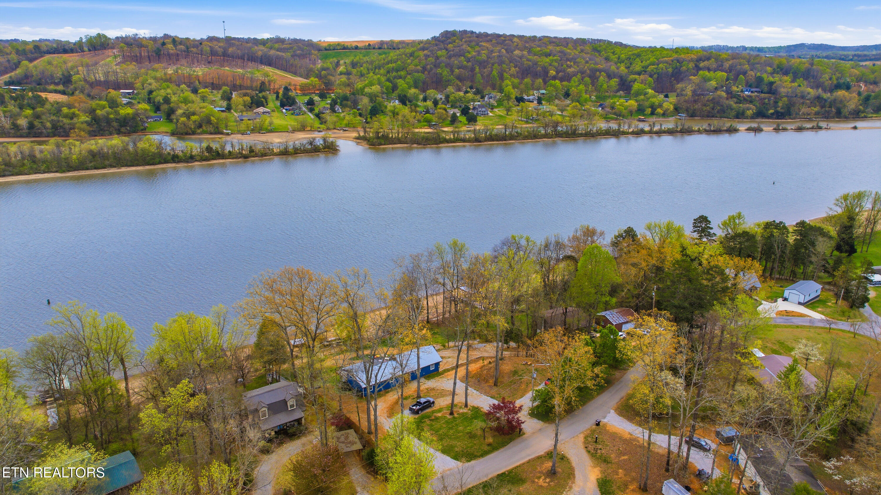 269 Lakeshore Vista Drive