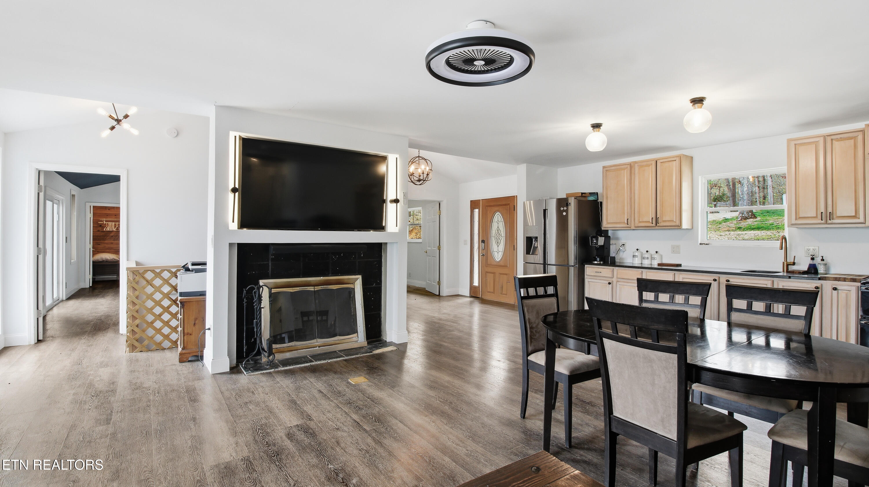 269 Lakeshore Vista Drive