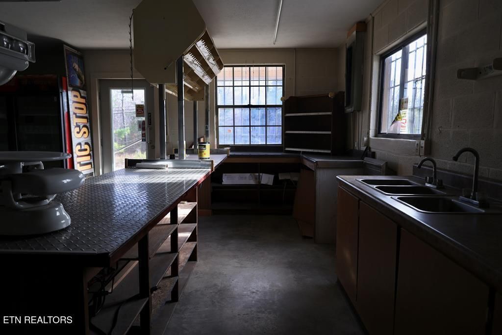 Photo of 4075 York Hwy, Gainesboro, TN 38562 (MLS # 1340594)