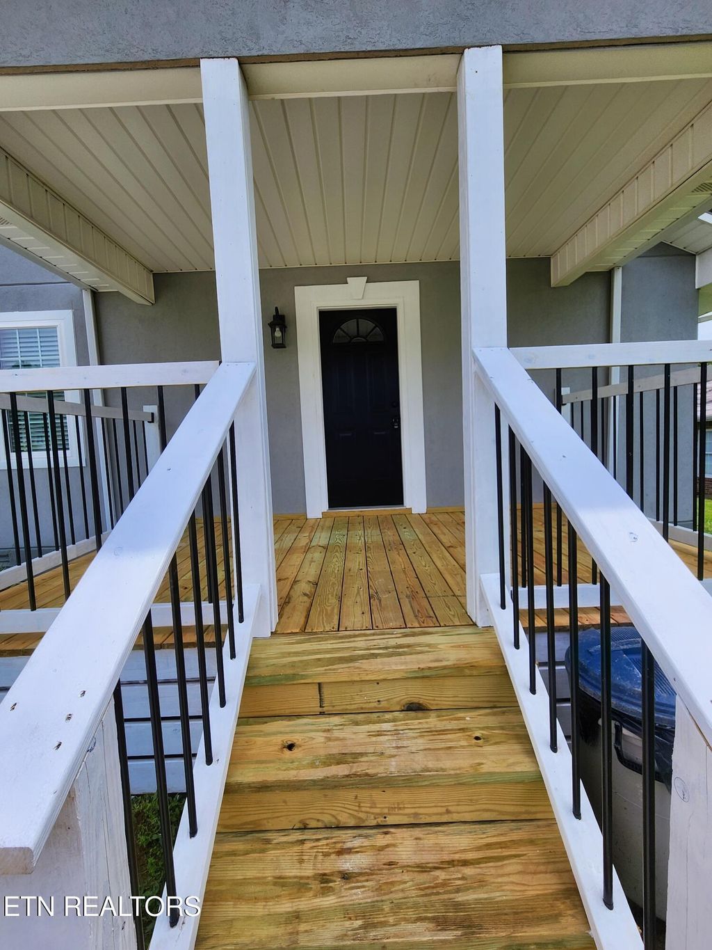 Photo of 212 Ellison Rd, LaFollette, TN 37766 (MLS # 1304676)