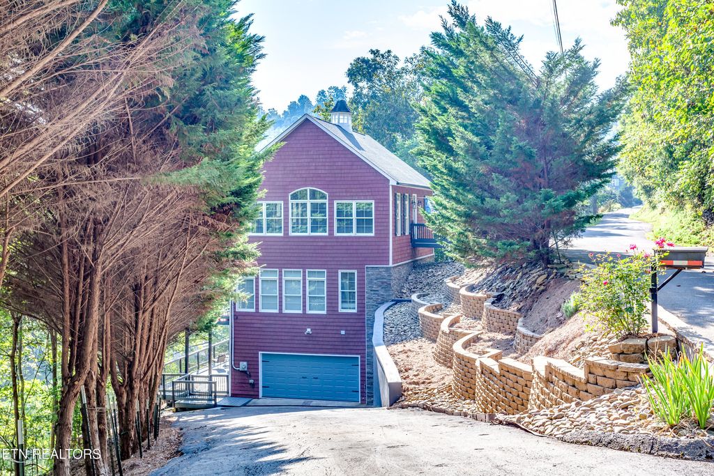 Photo of 1903 Hickory Pointe Lane, Maynardville, TN 37807 (MLS # 1336912)