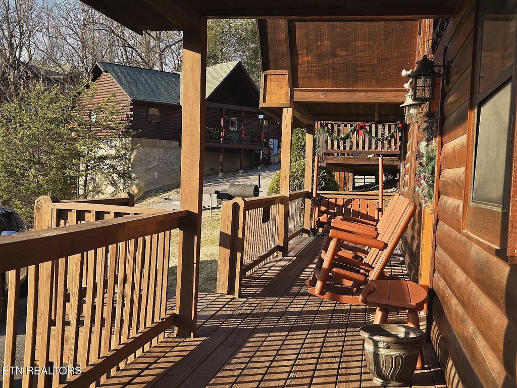 Photo of 1529 Boo Boos Way, Sevierville, TN 37862 (MLS # 1325315)