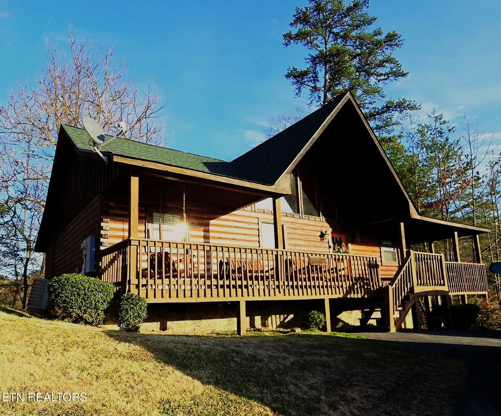 Photo of 1529 Boo Boos Way, Sevierville, TN 37862 (MLS # 1325315)