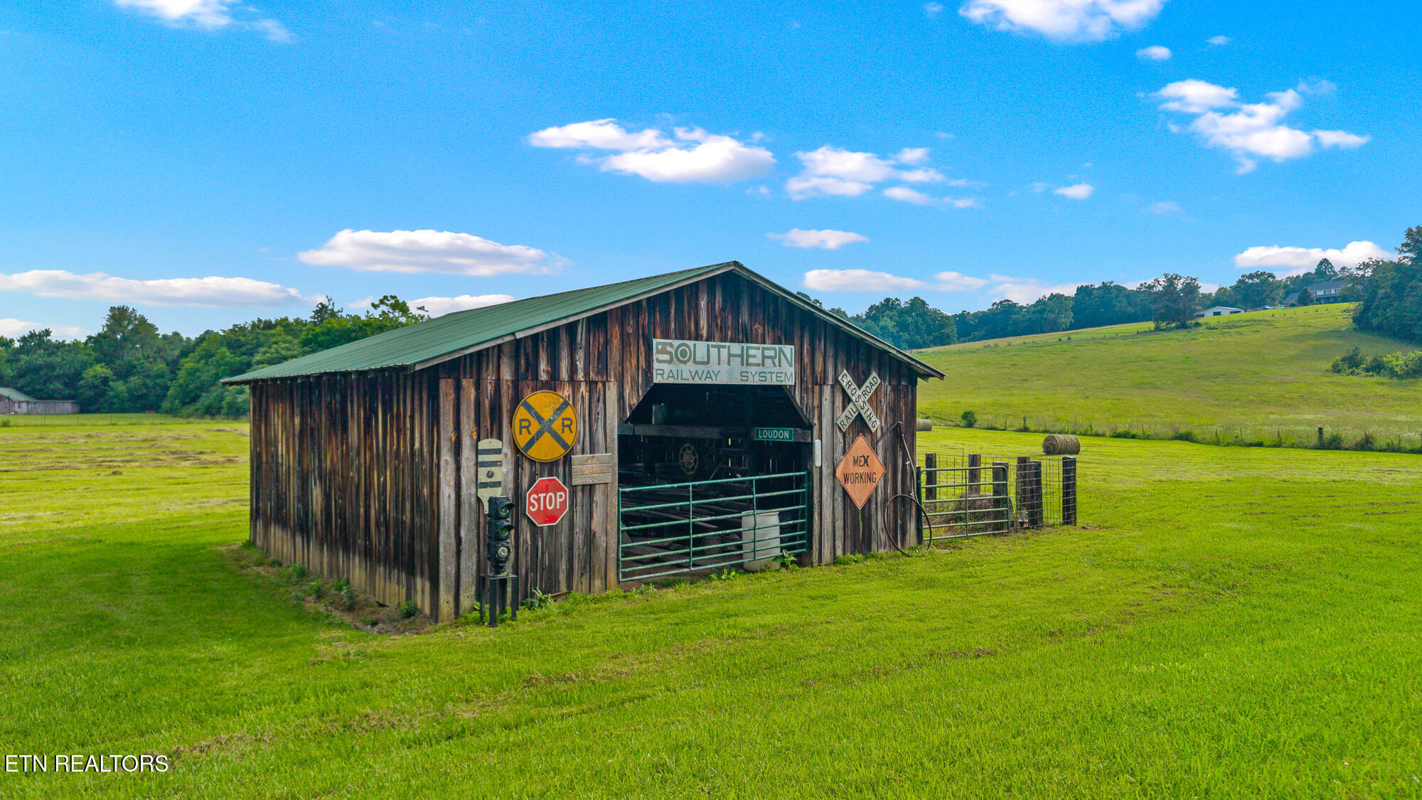 369 County Road 275