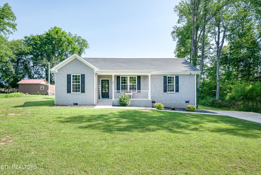 Photo of 425 Royal Drive, Rock Island, TN 38581 (MLS # 1340000)