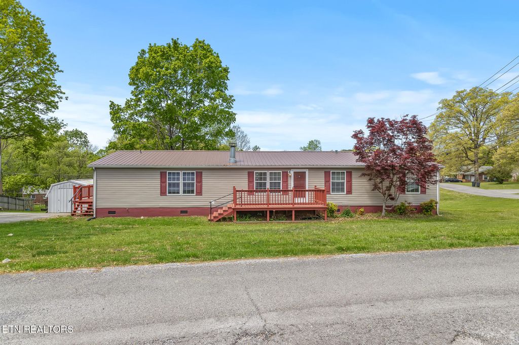 Photo of 336 Hillcrest Circle, Etowah, TN 37331 (MLS # 1337948)