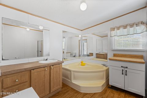 Tiny photo for 336 Hillcrest Circle, Etowah, TN 37331 (MLS # 1337948)