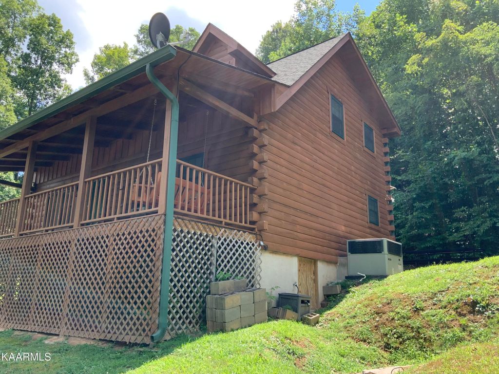 Photo of 120 Wildcat Hollow Rd, New Tazewell, TN 37825 (MLS # 1235603)