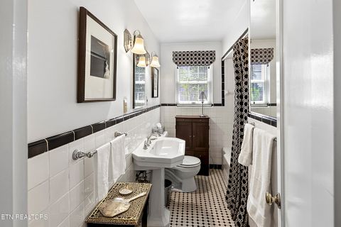 Tiny photo for 932 Woodside St, Knoxville, TN 37919 (MLS # 1339036)