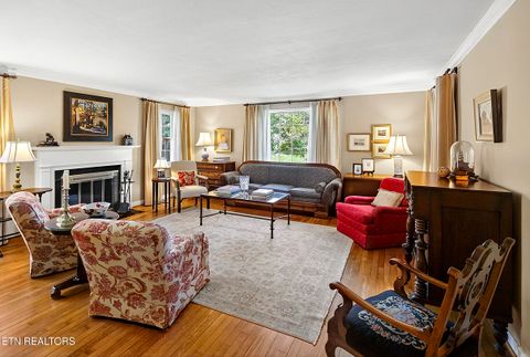 Tiny photo for 932 Woodside St, Knoxville, TN 37919 (MLS # 1339036)