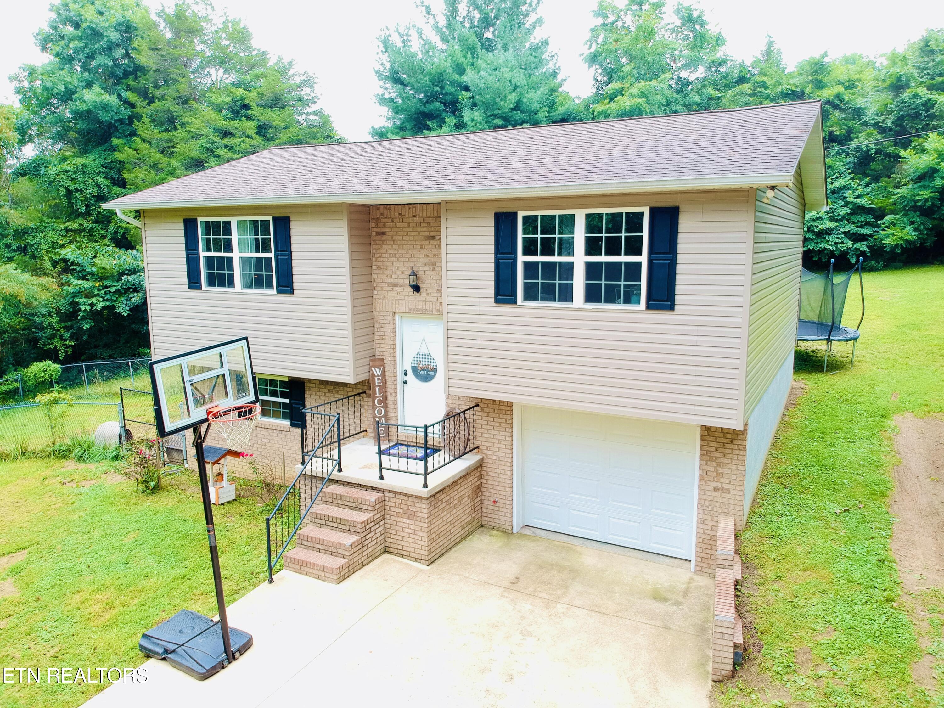 View New Tazewell, TN 37825 house