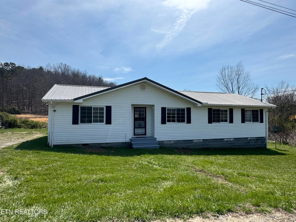 Photo of 130 Hunley Acres, Speedwell, TN 37870 (MLS # 1354920)