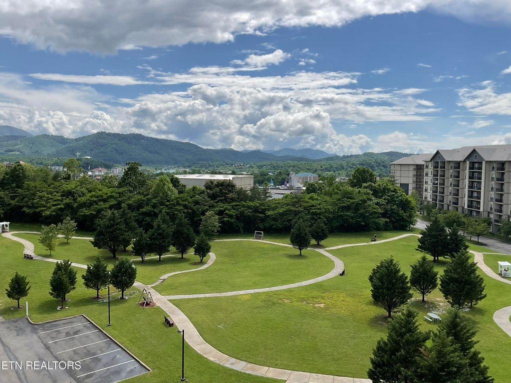 Photo of 124 Plaza Drive #5703, Pigeon Forge, TN 37863 (MLS # 1300994)