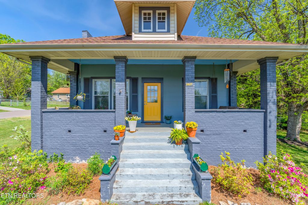 Photo of 2827 Ramona St, Knoxville, TN 37921 (MLS # 1336517)