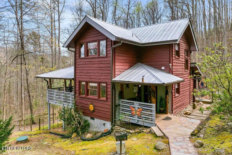 Photo of 2850 Joyner Hills Lane, Sevierville, TN 37876 (MLS # 1354538)