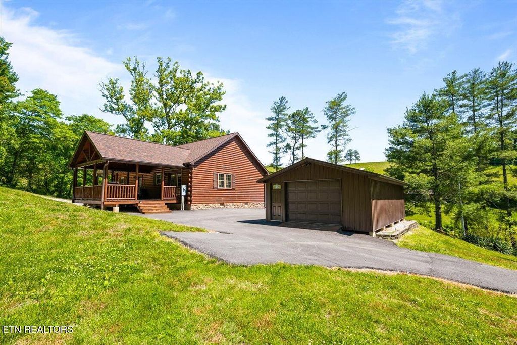 Photo of 542 Whitman Hollow Rd, LaFollette, TN 37766 (MLS # 1338984)