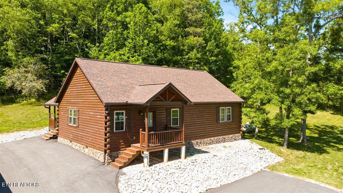 542 Whitman Hollow Rd