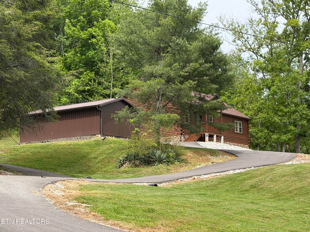 Photo of 542 Whitman Hollow Rd, LaFollette, TN 37766 (MLS # 1338984)