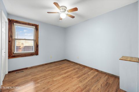 Tiny photo for 2719 Oak Grove Rd, Rocky Top, TN 37769 (MLS # 1327249)