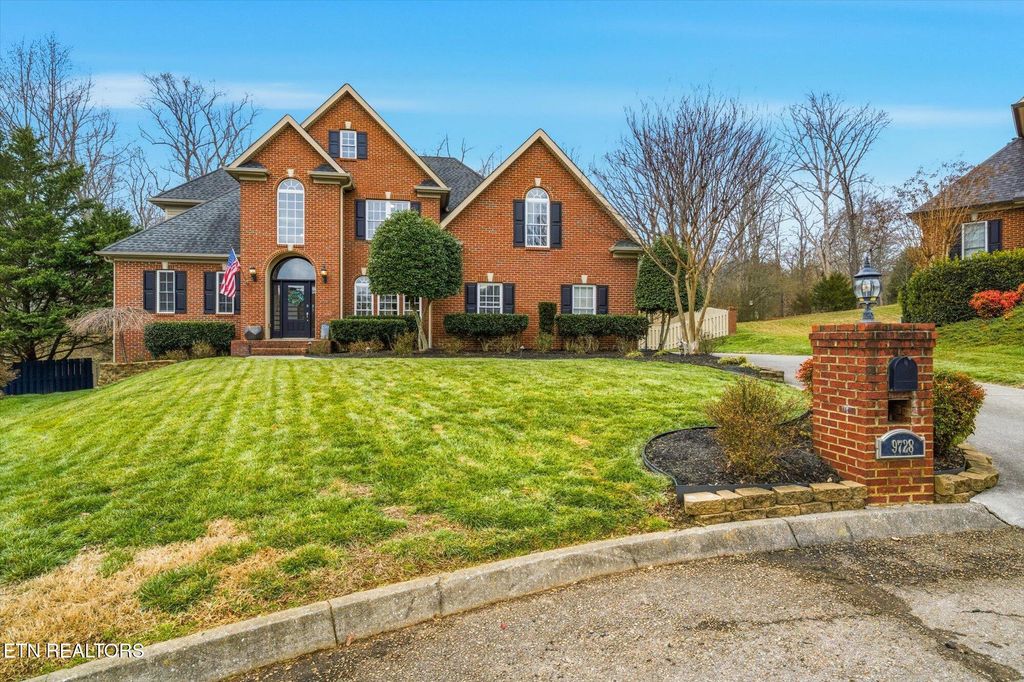 Photo of 9728 Valley Woods Lane, Knoxville, TN 37922 (MLS # 1329023)