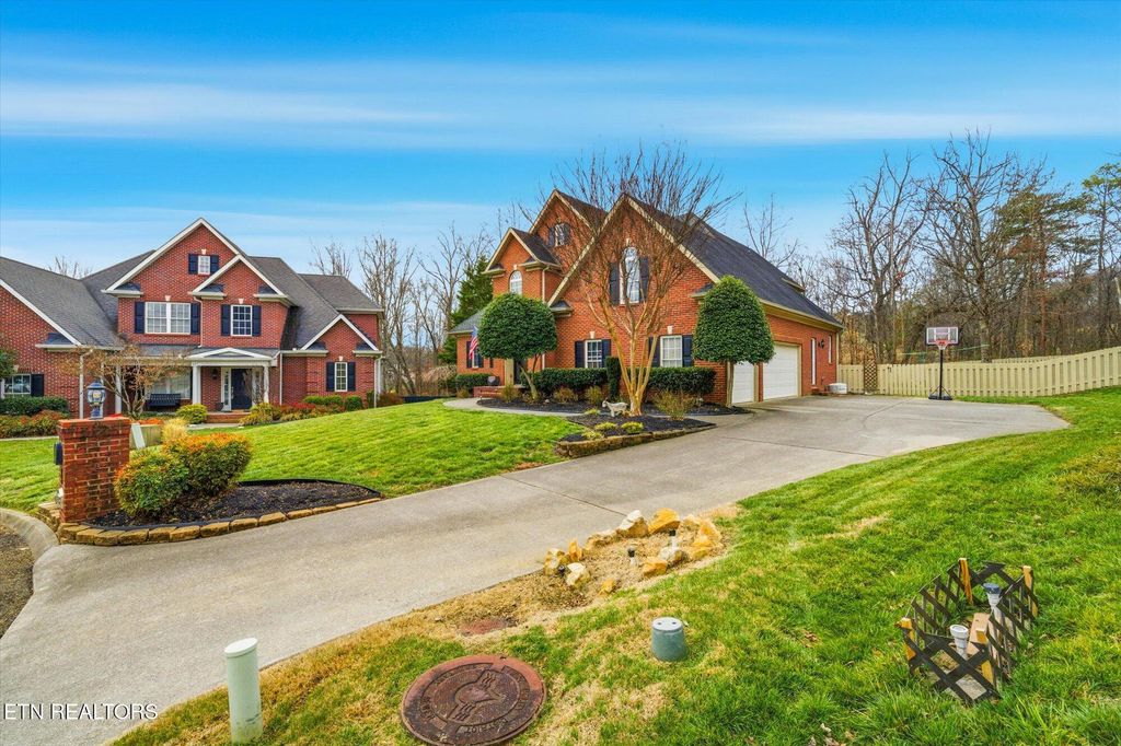 Photo of 9728 Valley Woods Lane, Knoxville, TN 37922 (MLS # 1329023)