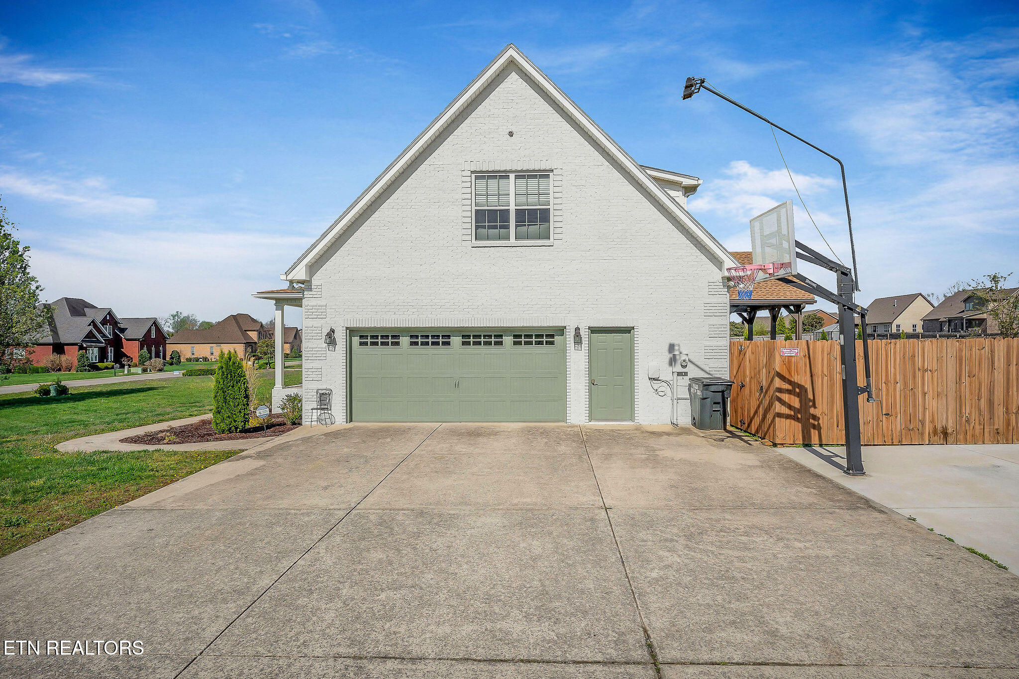 1798 PEARL AVE Ave