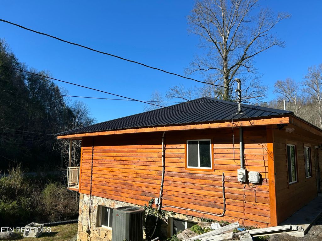 Photo of 3545 East Pkwy, Gatlinburg, TN 37738 (MLS # 1341178)