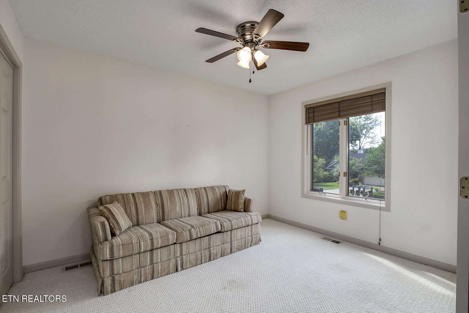 Loudon, Tennessee 37774, United States, 3 Bedrooms Bedrooms, ,2 BathroomsBathrooms,Residential,Pending,156314