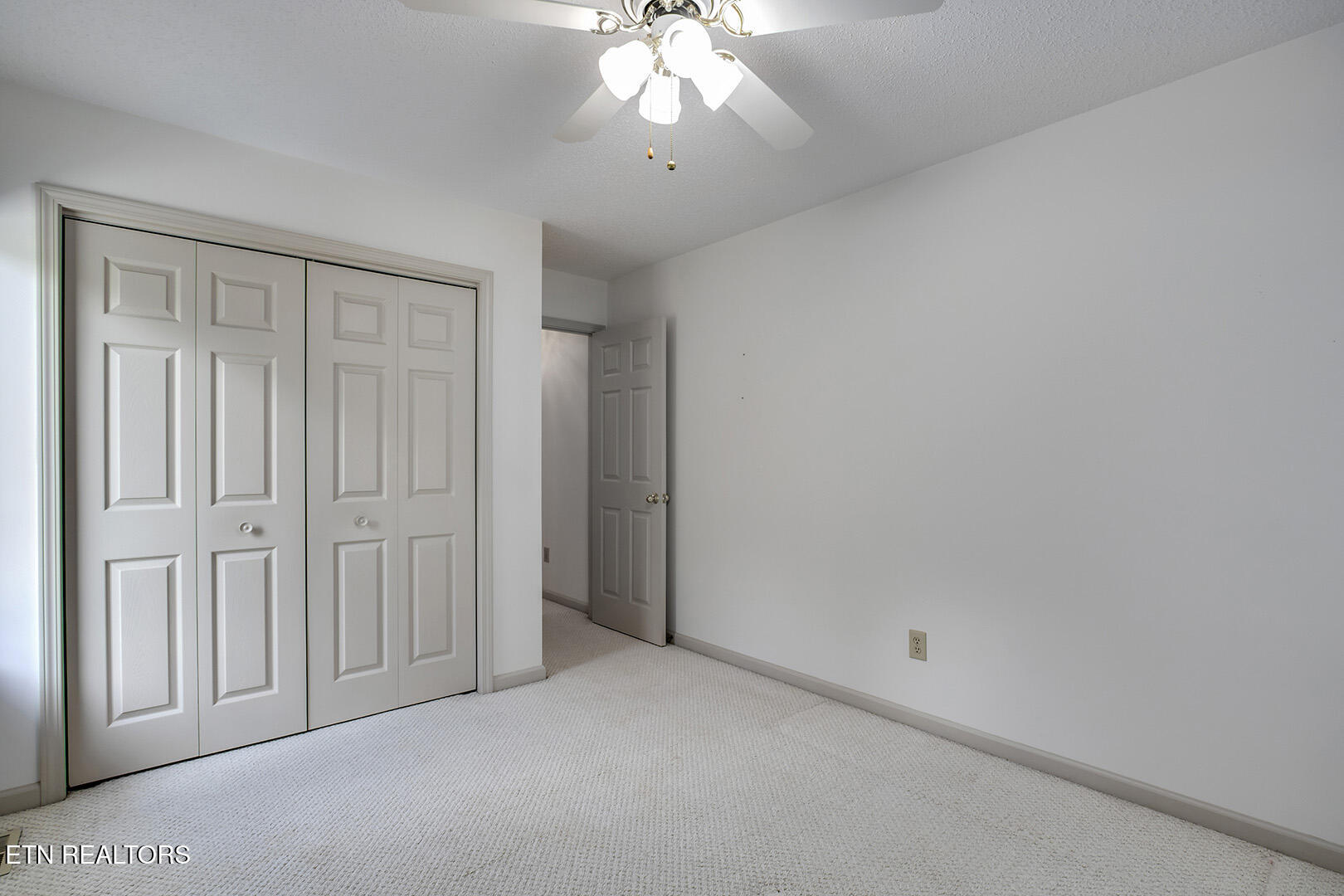 Loudon, Tennessee 37774, United States, 3 Bedrooms Bedrooms, ,2 BathroomsBathrooms,Residential,Pending,156314