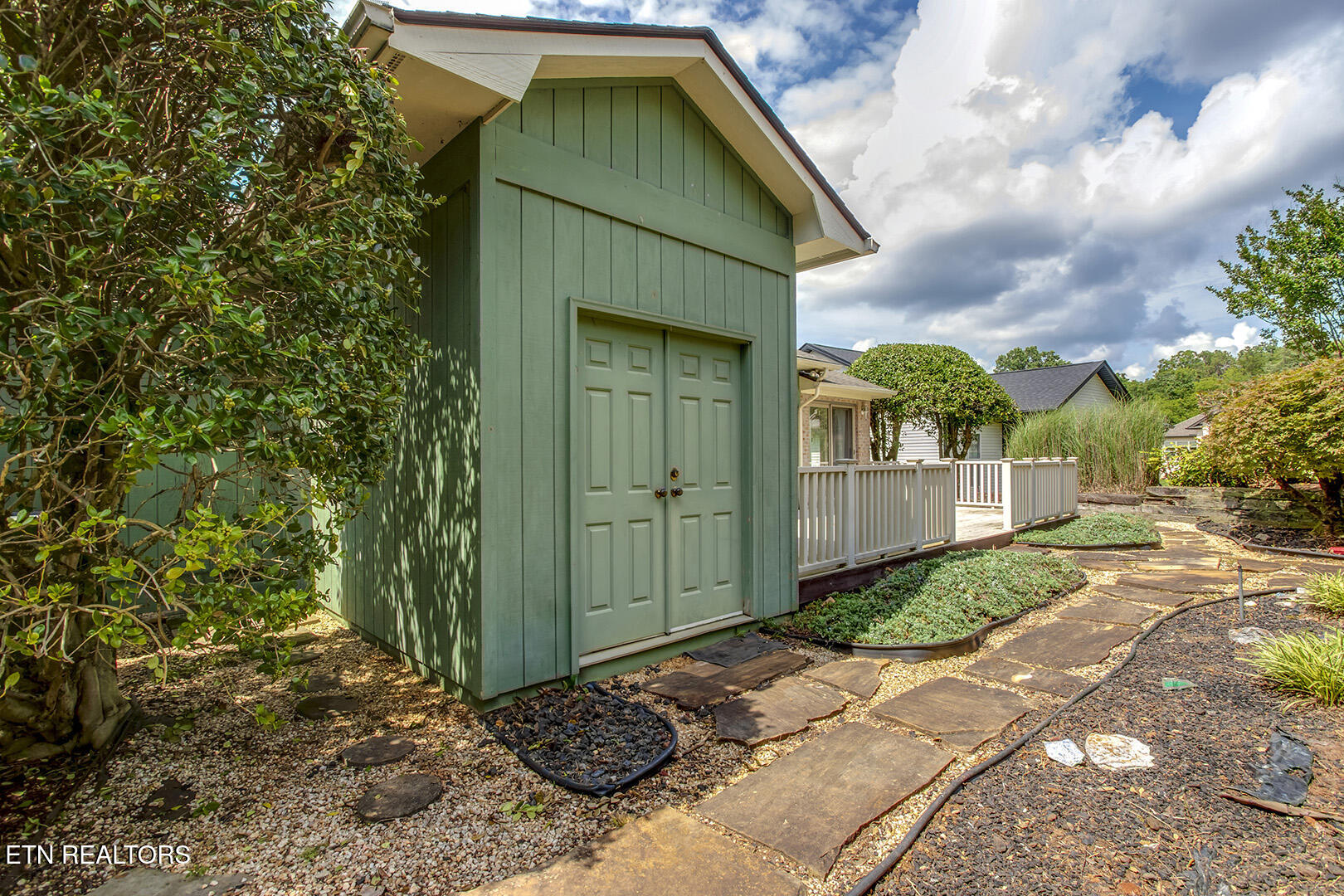 Loudon, Tennessee 37774, United States, 3 Bedrooms Bedrooms, ,2 BathroomsBathrooms,Residential,Pending,156314