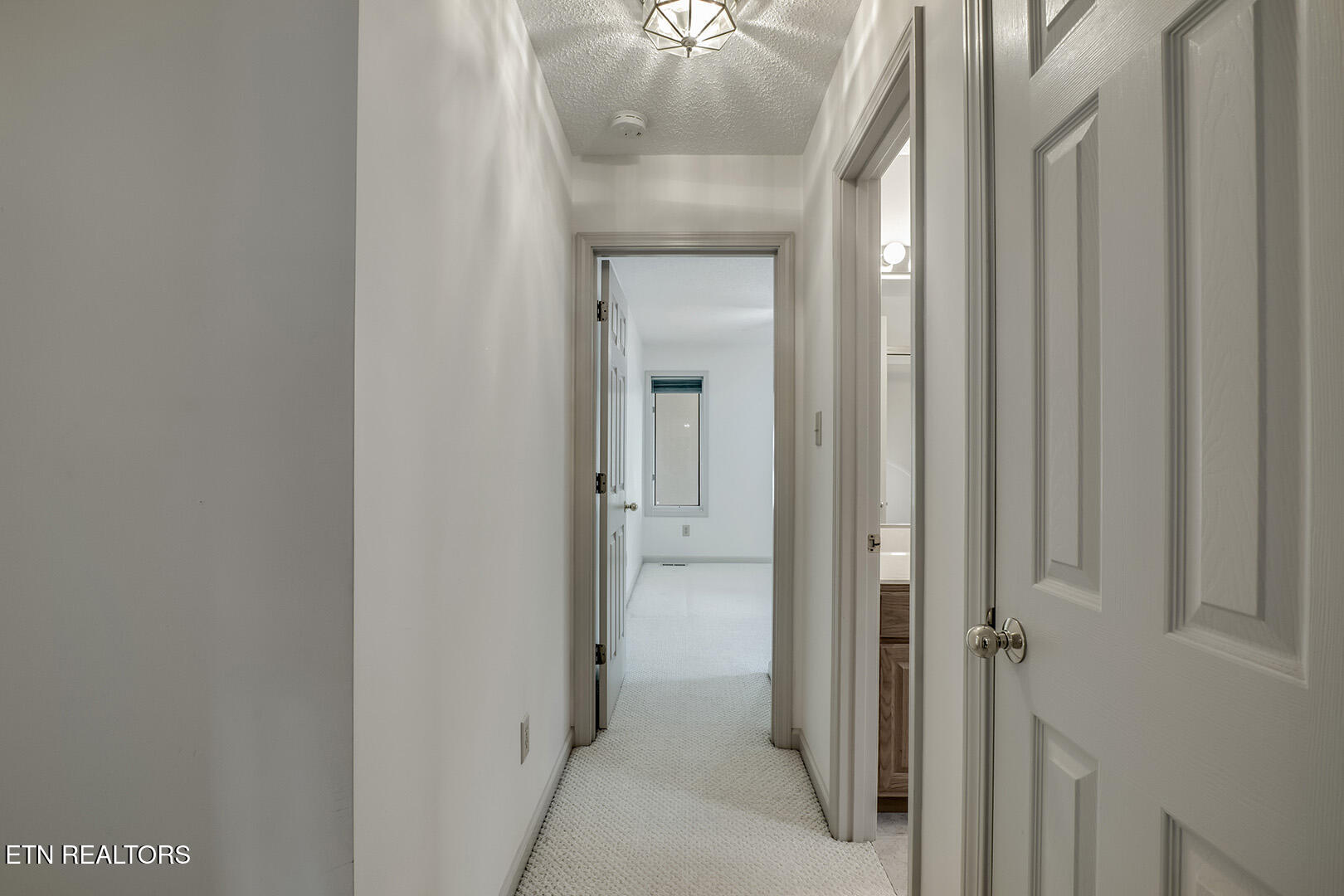 Loudon, Tennessee 37774, United States, 3 Bedrooms Bedrooms, ,2 BathroomsBathrooms,Residential,Pending,156314