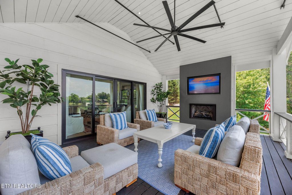 Photo of 115 Ottawa Point, Ten Mile, TN 37880 (MLS # 1306730)