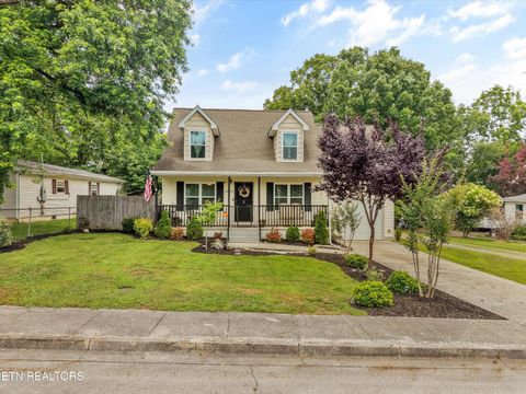 Tiny photo for 1409 Monroe Ave, Maryville, TN 37804 (MLS # 1340719)