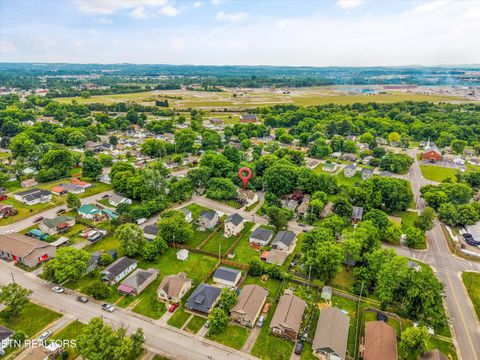 Tiny photo for 1409 Monroe Ave, Maryville, TN 37804 (MLS # 1340719)
