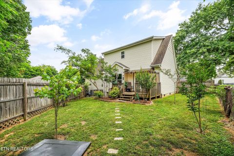 Tiny photo for 1409 Monroe Ave, Maryville, TN 37804 (MLS # 1340719)