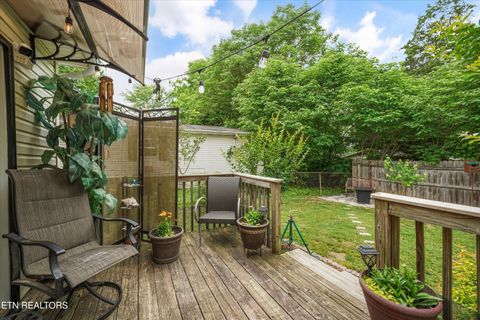Tiny photo for 1409 Monroe Ave, Maryville, TN 37804 (MLS # 1340719)