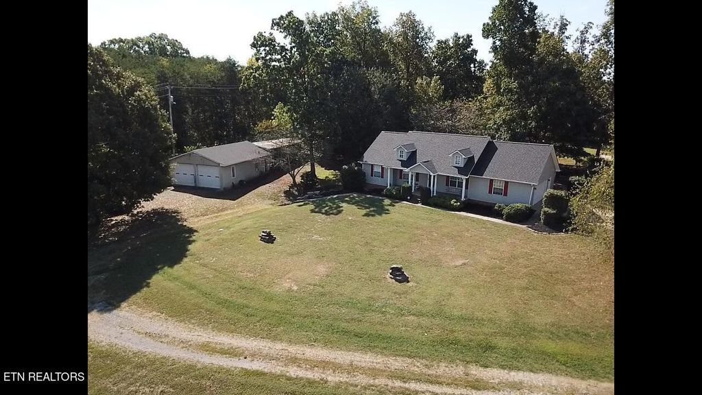 Photo of 281 Pressley Rd, Vonore, TN 37885 (MLS # 1280018)