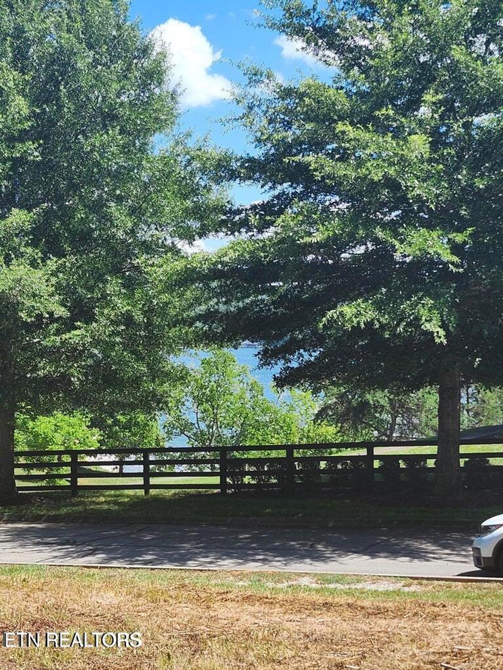 Photo of 18 Serenity Drive, Harriman, TN 37748 (MLS # 1325624)