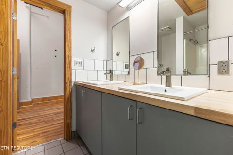 Tiny photo for 100 S Gay St #305, Knoxville, TN 37902 (MLS # 1318508)