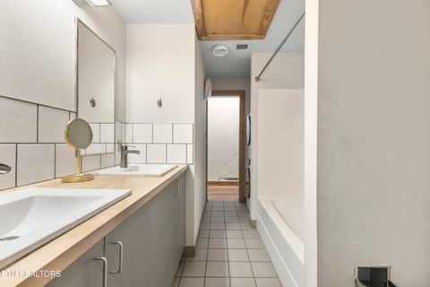 Tiny photo for 100 S Gay St #305, Knoxville, TN 37902 (MLS # 1318508)