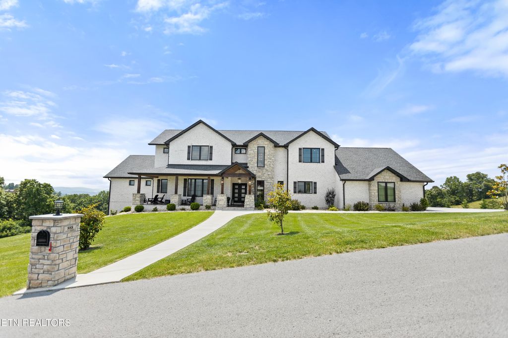 Photo of 888 Smokey Quartz Blvd Blvd, New Tazewell, TN 37825 (MLS # 1303526)