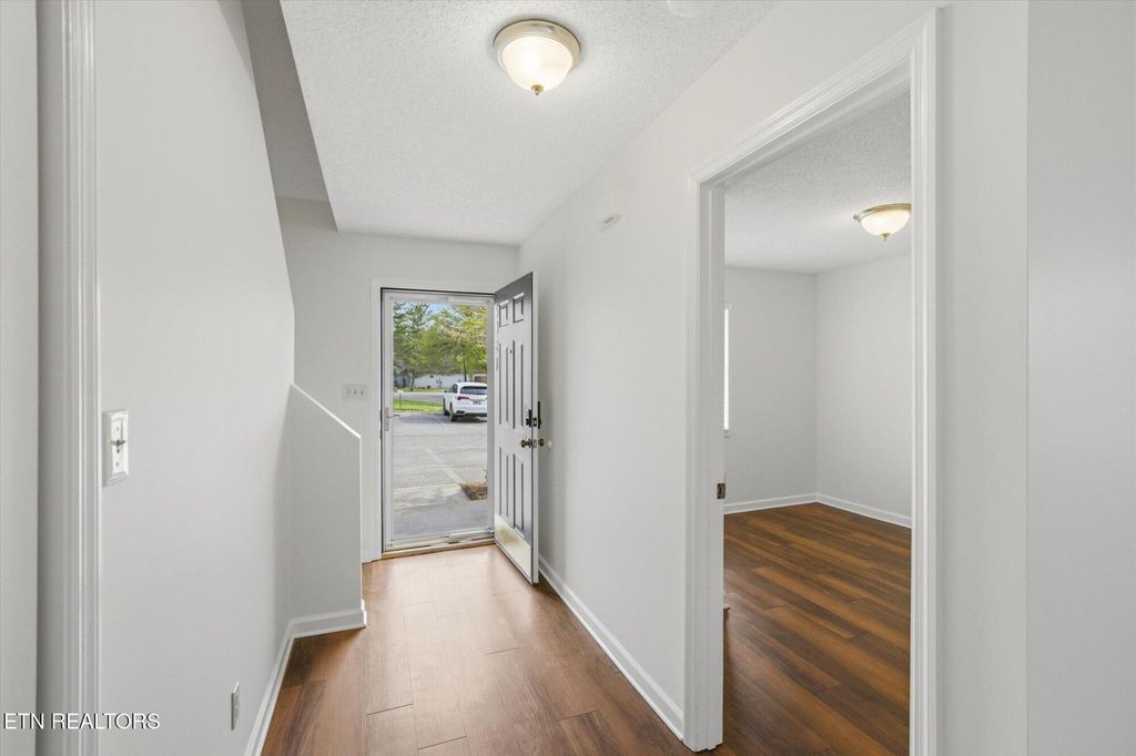 Photo of 5321 Trace Manor Lane, Knoxville, TN 37912 (MLS # 1333815)