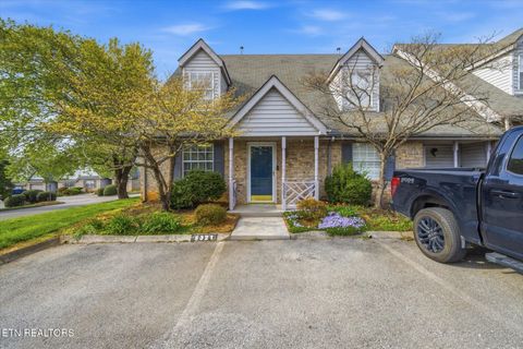Photo of 5321 Trace Manor Lane, Knoxville, TN 37912 (MLS # 1333815)