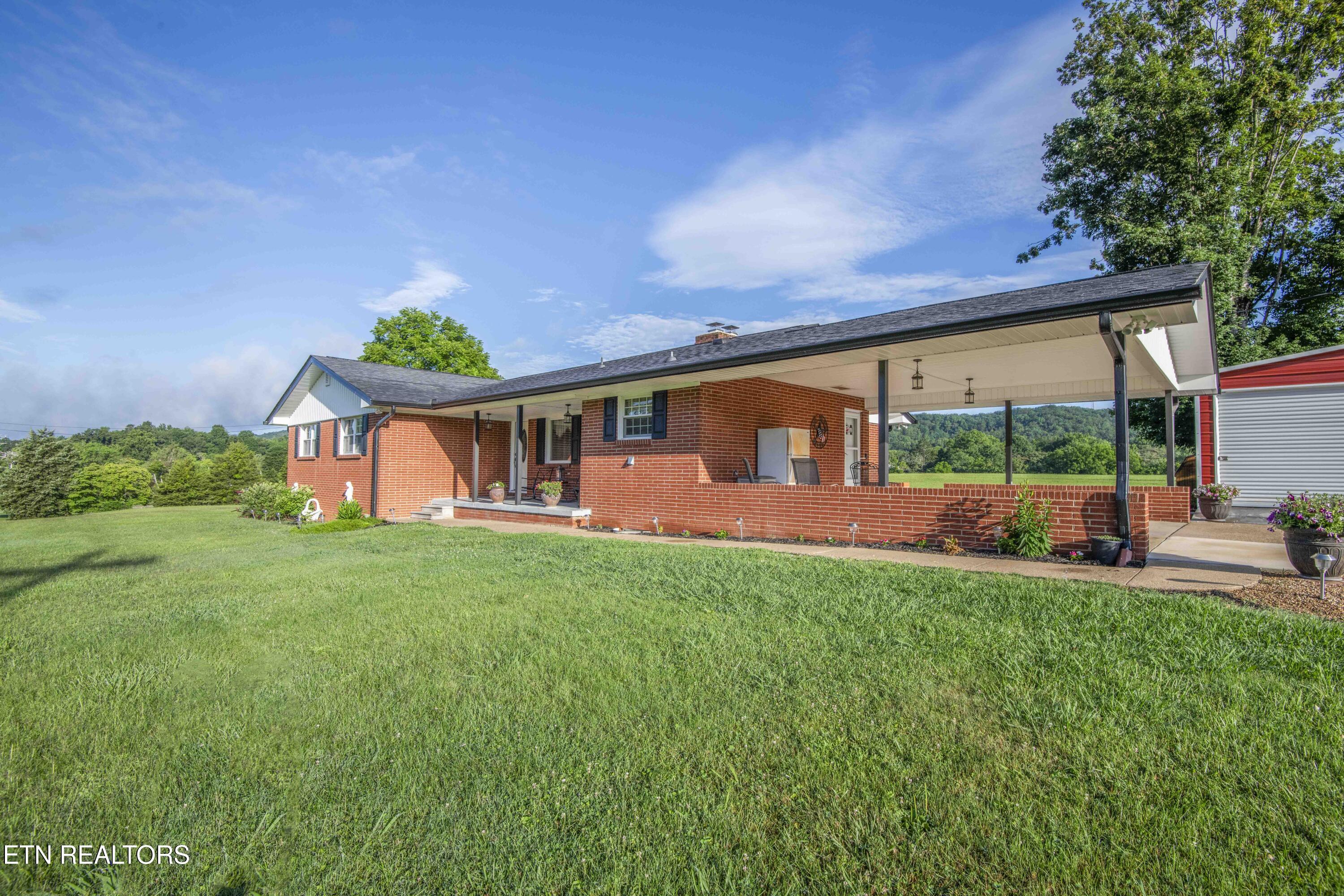 506 Blockhouse Valley Rd