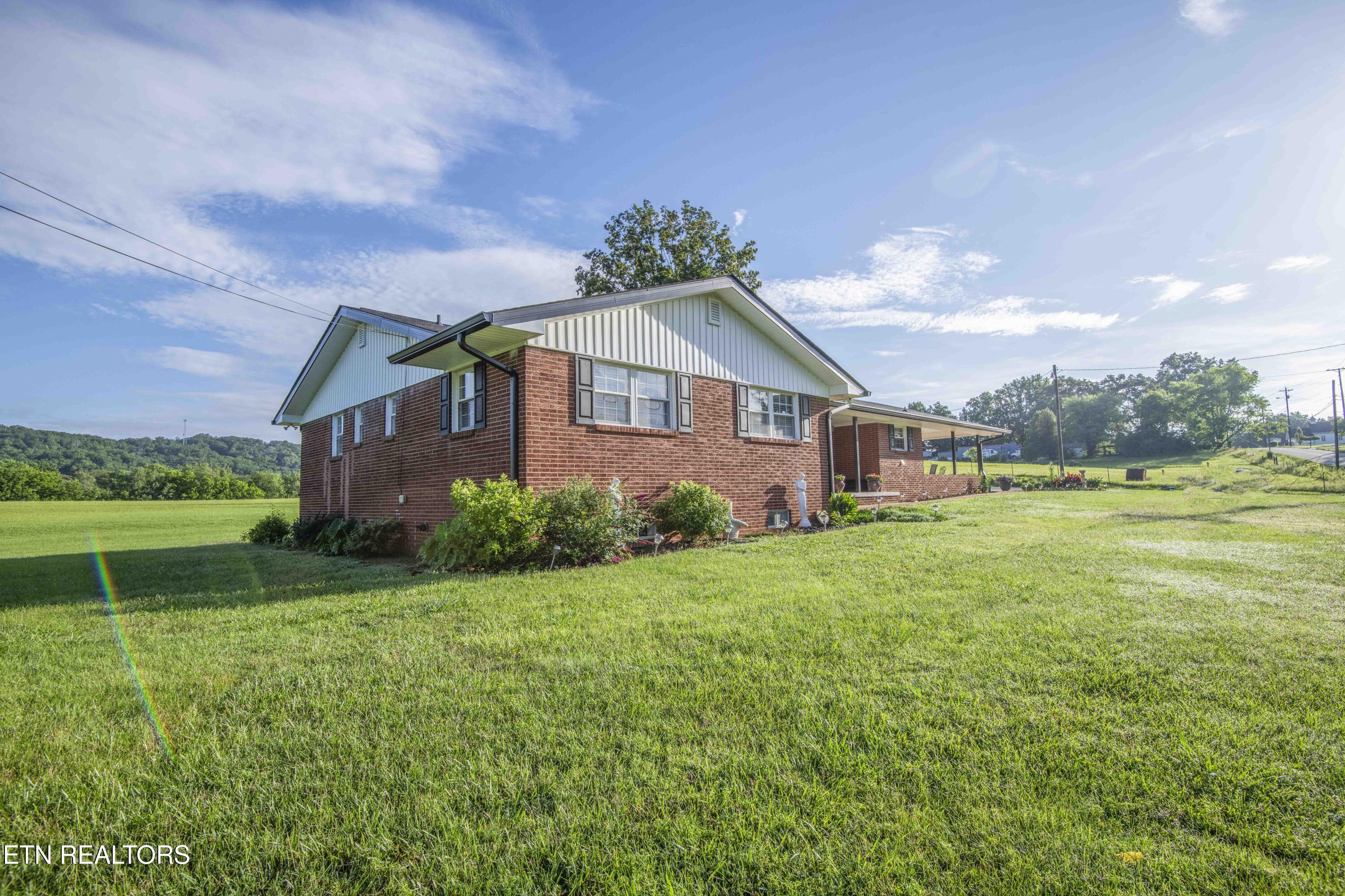506 Blockhouse Valley Rd